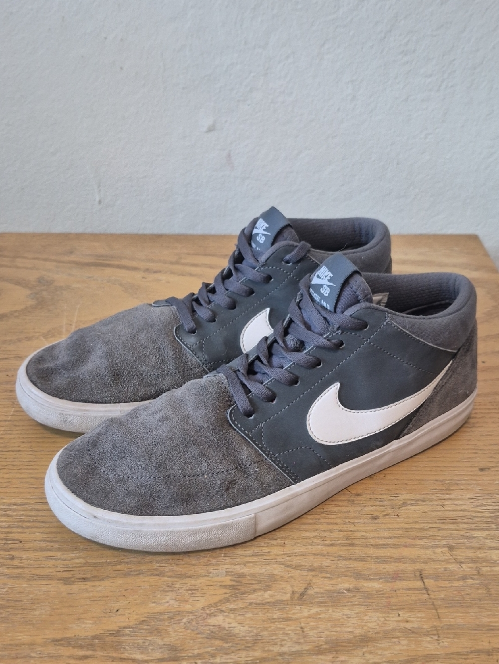 Nike Shoes Mens SB Portmore II Solar Mid Sneakers Gray Lace Up Sz 8